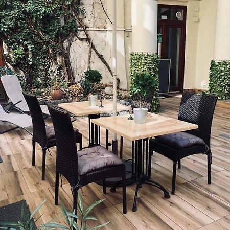 Atrium Panzio Hotell Esztergom Eksteriør bilde