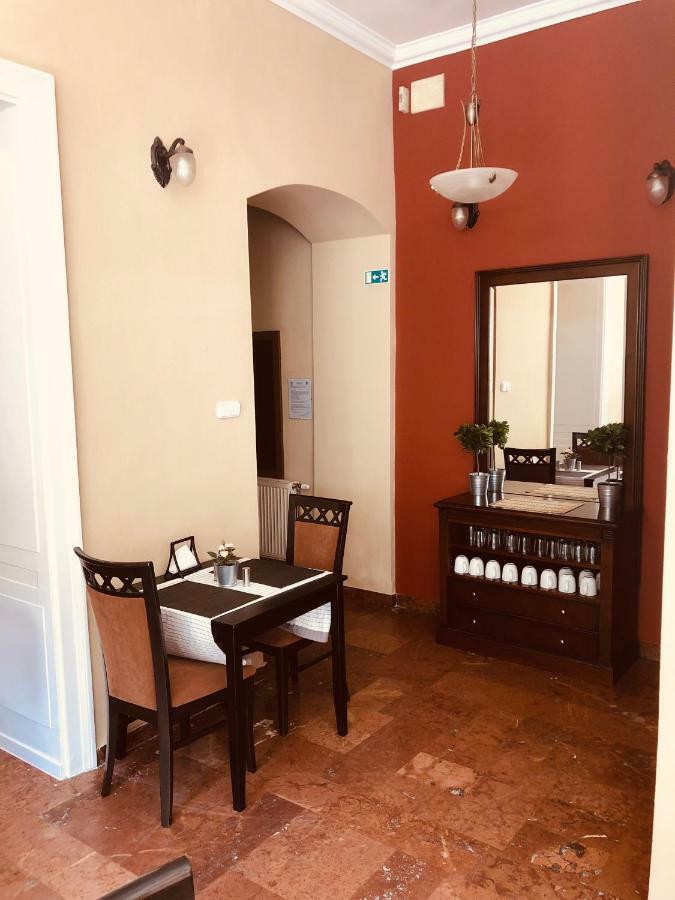 Atrium Panzio Hotell Esztergom Eksteriør bilde